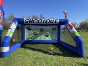 Oppustelig fodboldmål